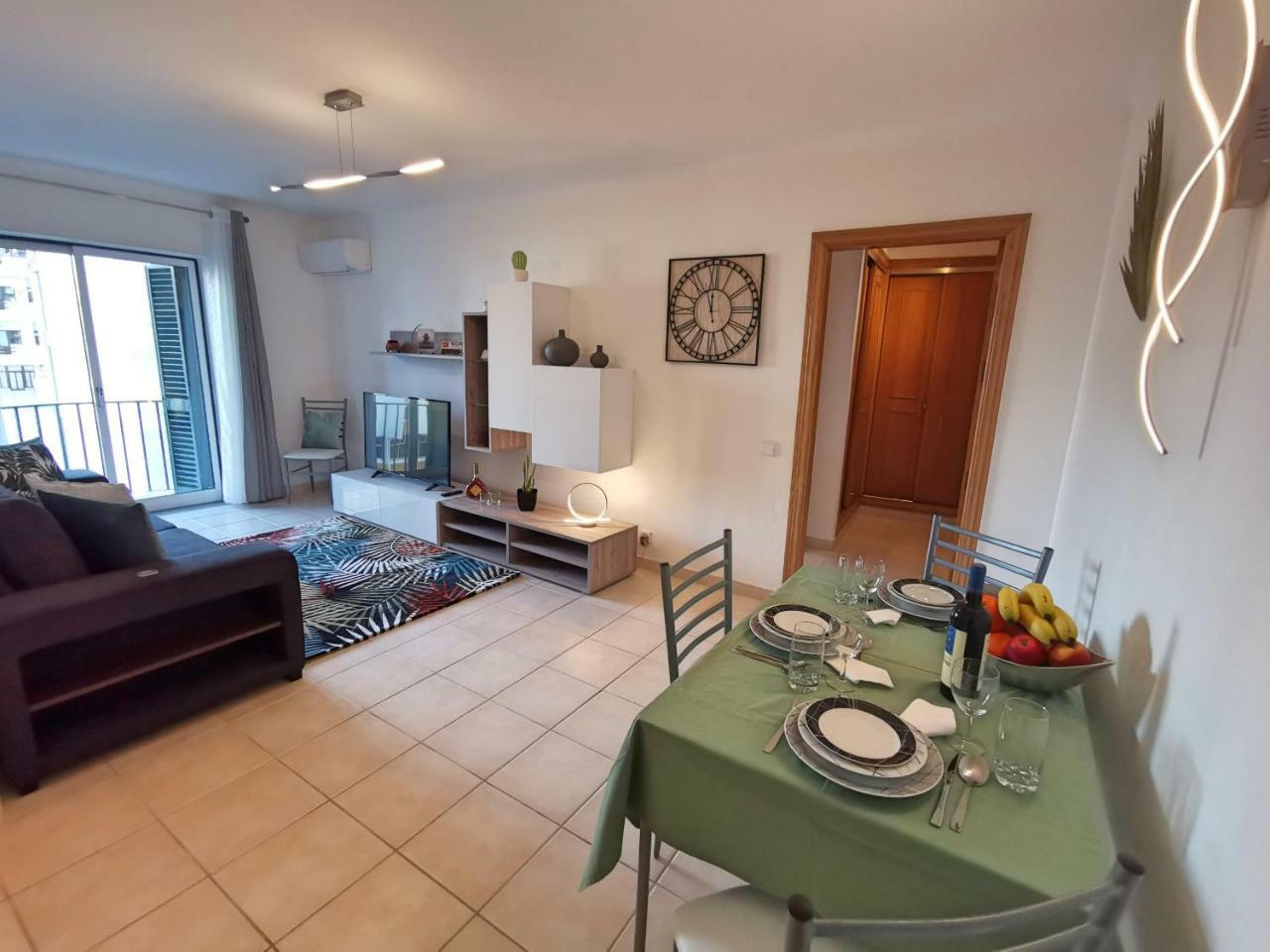 Rocha Justar Apartment